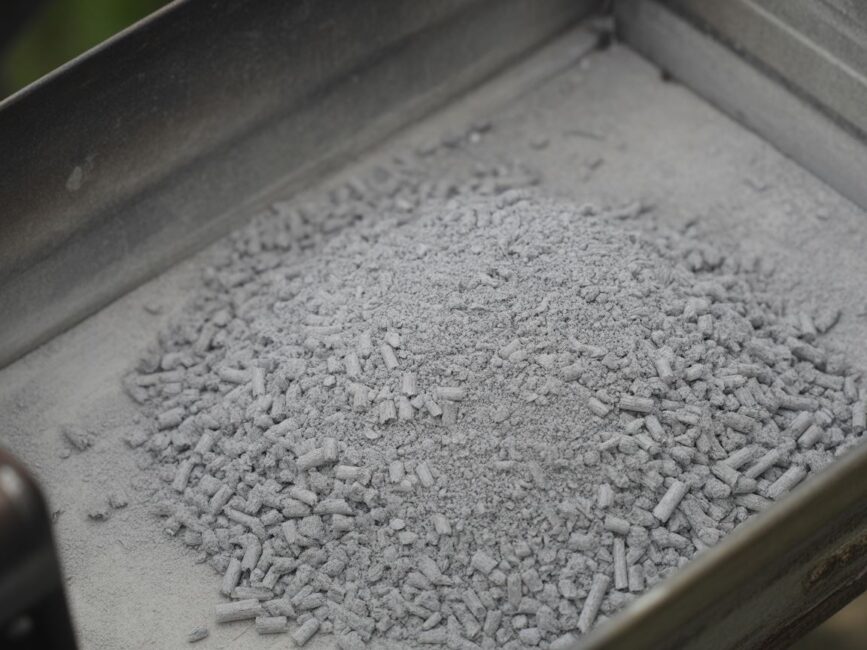 drobny i pudrowy popiółhearth+1