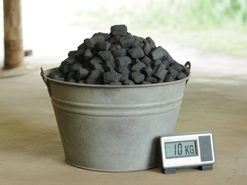 galwanizowane wiadro węgiel